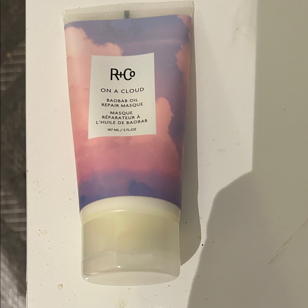 R+Co On a Cloud Baobab Oil Repair Masque - Purple and Cream